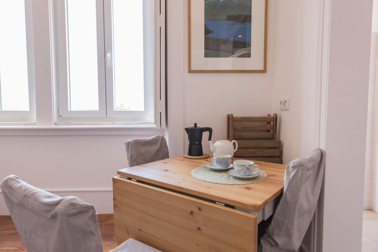Lovelystay - Comfortable Apartment With River Views Лісабон Екстер'єр фото